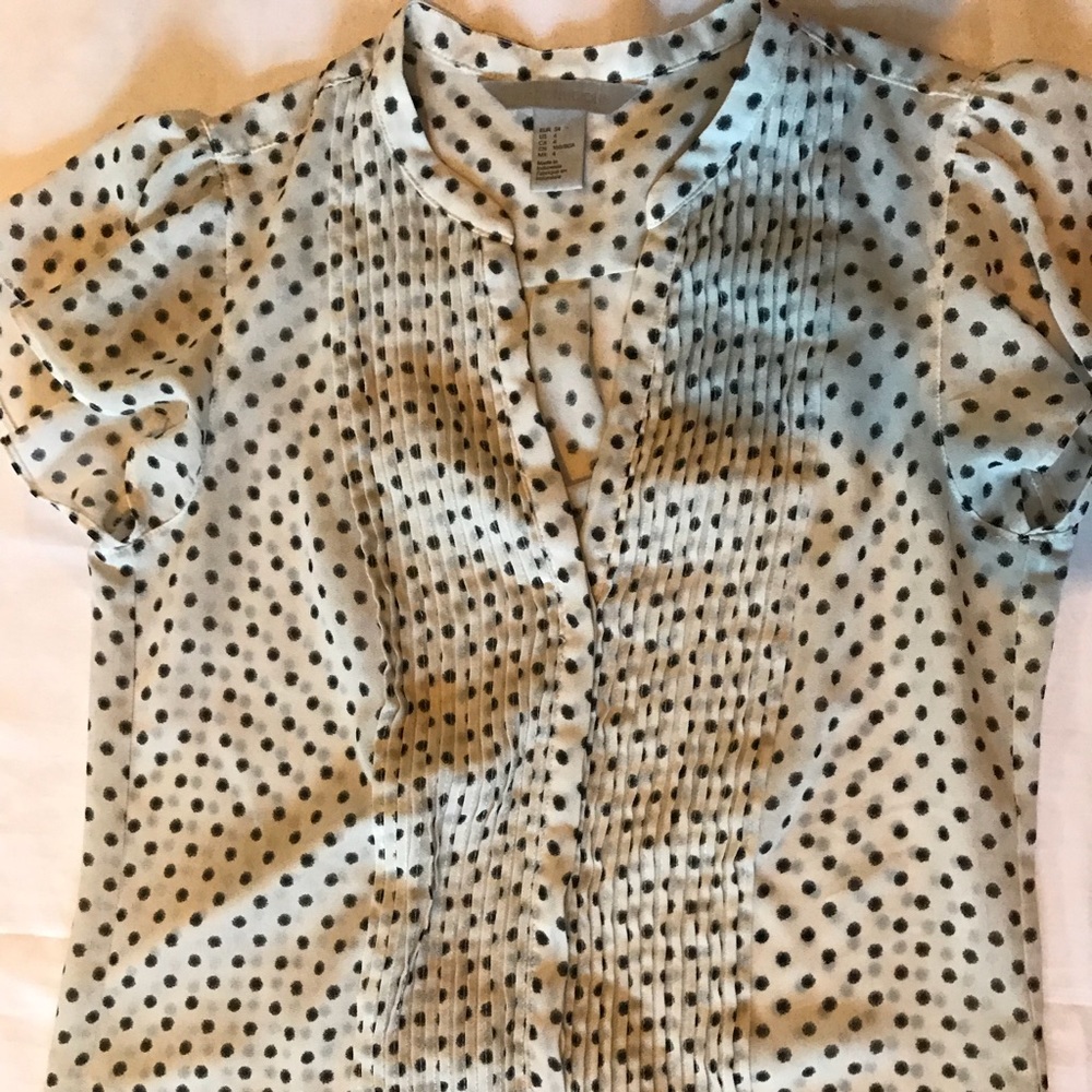 H & M Conscious black and cream size 4